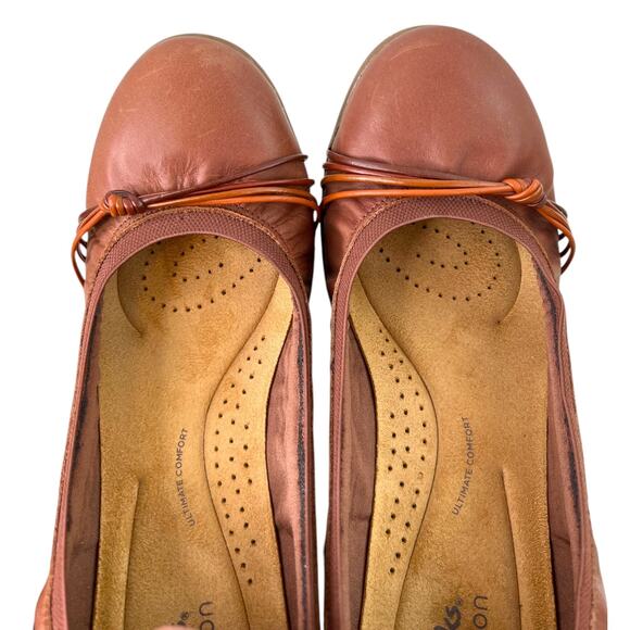 CLARKS Meadow Rae Knot-Trim Comfort Ballerina Flats Slip-On in Brown Leather 10W - Picture 7 of 13